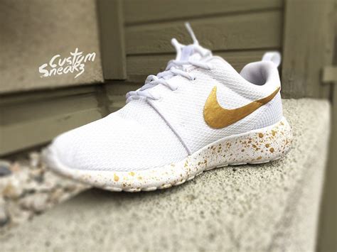 nike roshe gold weiß|Nike Roshe with diamonds.